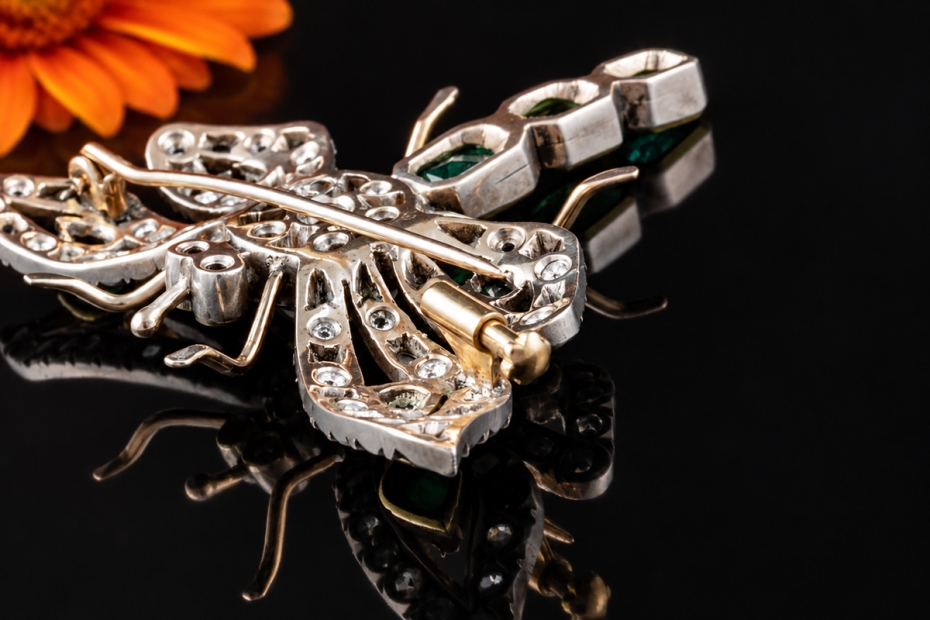 Antike Brosche Libelle Gold Smaragde Rubine Altschliff Diamanten um 1900 
