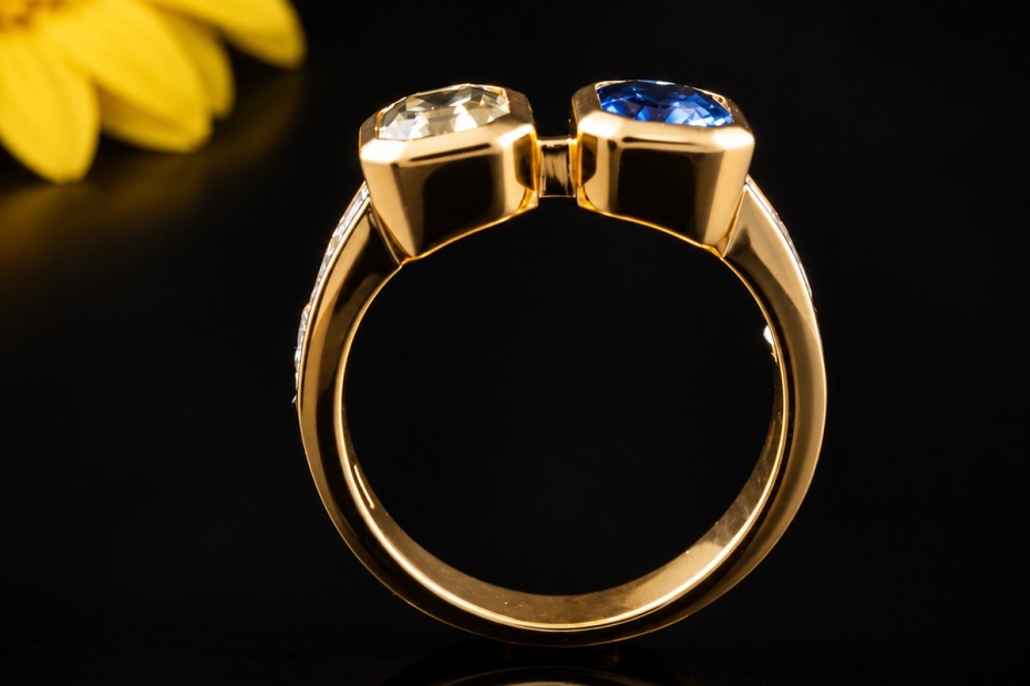Toi et Moi Ring 2 Saphire Blau und Gelb mit Diamanten in 750er Gelbgold 