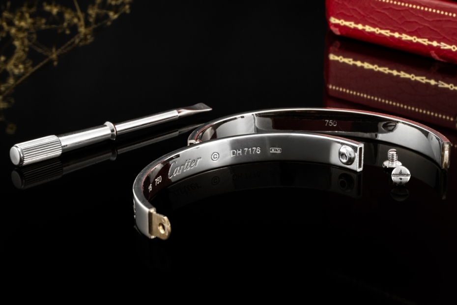 Cartier Love Armreif Vintage Größe 16 in 750er Weißgold OVP Sonderpreis 