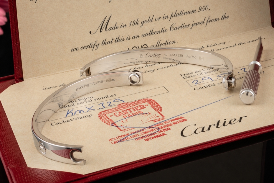 Cartier Love Armreif Armband Neues Modell in Weißgold 750 Gr 17 Full Set 