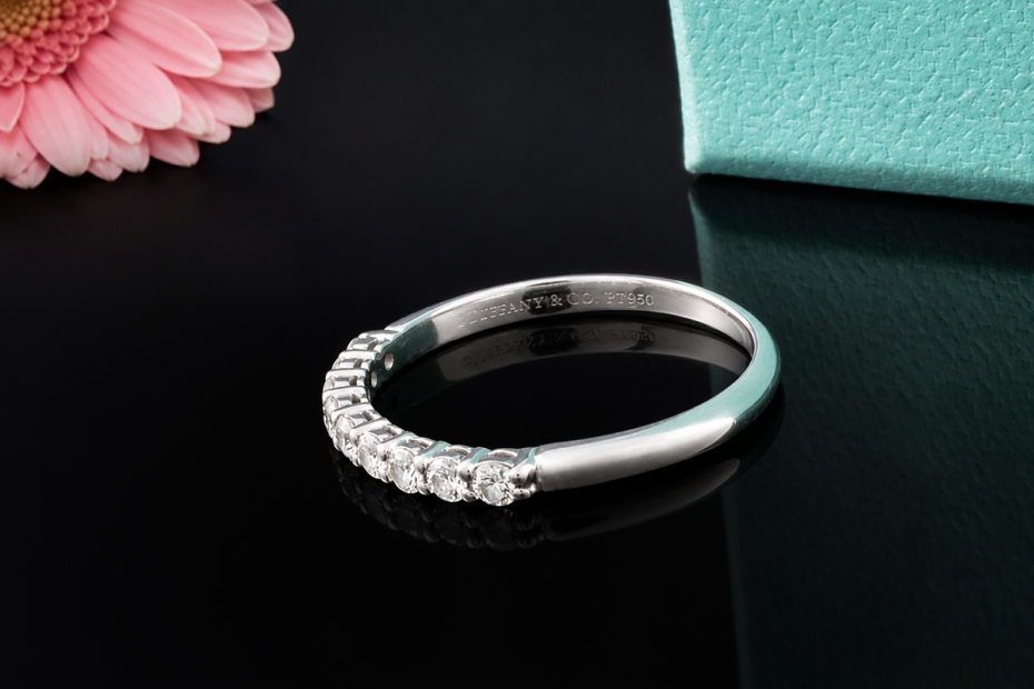 Tiffany & Co Forever Halbmemoire Ring mit 9 Diamanten in 950er Platin 55 