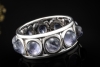 Memoire Ring mit Cabochon Iolith Goldschmiedearbeit in 750er Weißgold 