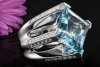 Großer Ring mit Princess Aquamarin und Diamanten in Weißgold Handarbeit 