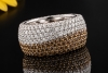 noor Pavé Ring mit weißen und braunen Diamanten in Weißgold Gelbgold 750 