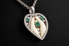 Traditionelles Jagdschmuck Collier Hollfelder Fuchszahnherz in Weißgold 