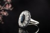 Antiker Saphir Ring Kunstvolle Weißgold Goldschmiedearbeit mit Diamanten 
