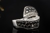 Black and White Ring Crossover mit Diamanten 750er Weißgold Handarbeit 