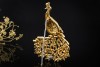 Pfauen Brosche Handarbeit mit Diamant Rubin Smaragd Saphir Gelbgold 750 