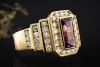 Ring Eckig mit Amethyst und Diamanten Goldschmiedearbeit in Gelbgold 750 
