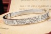 Cartier Love Armreif Klassisch Diamanten Ausgefasst in Weißgold Full Set 