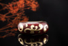 Fabergé Ring Klassische Arbeit mit Emaille Rot Limitiert in Gelbgold 750 