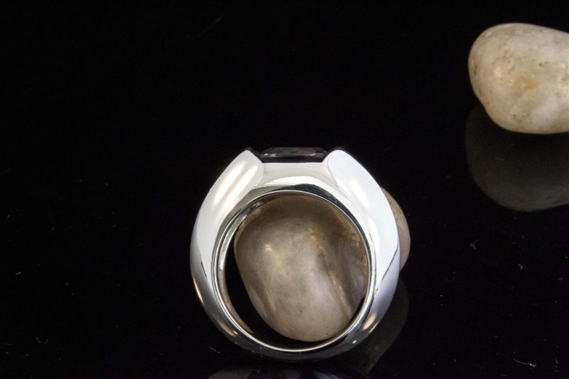 Piaget Ring mit Iloith und Diamant Massive Arbeit in 750er Weißgold 