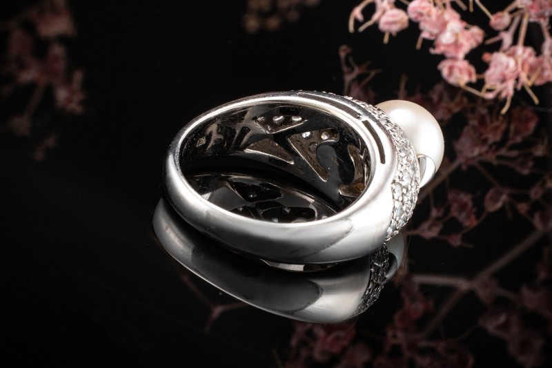 Bvlgari Ring Perlenring mit Perle Diamanten Brillanten in 750er Weißgold 