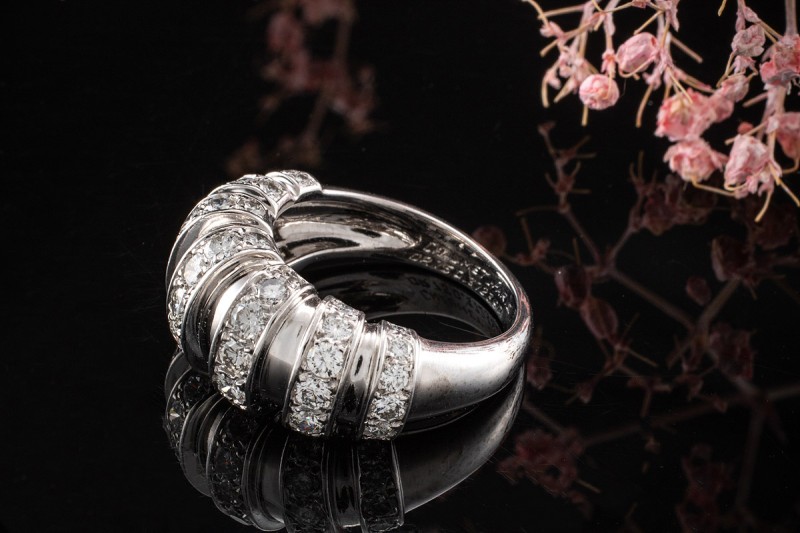 Chaumet Paris Ring mit Top Diamanten Brillanten in 750er Weißgold Arbeit 