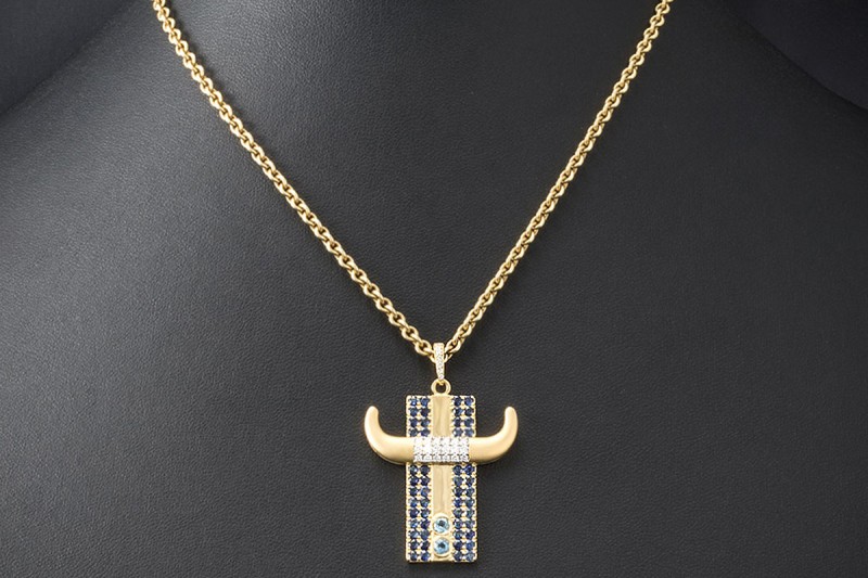 Jazychic Stier Sternzeichen Anhänger Blaue Saphire Diamanten in Gelbgold 