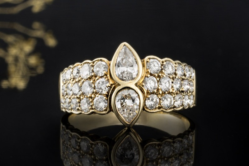 Ring Diamant Tropfen und Brillanten Detailverliebte Gelbgold Handarbeit 