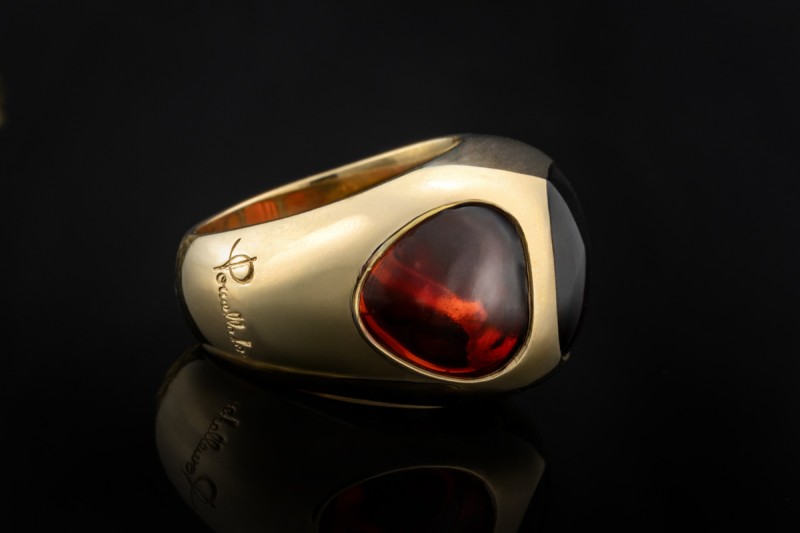 Pomellato Cocktailring Bisanzio Ring Massiv mit Granat in Gelbgold 750 