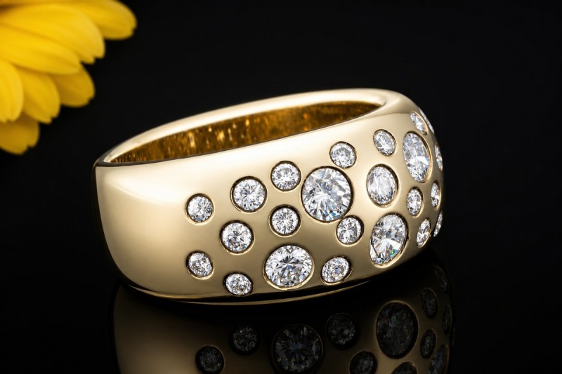Sternenhimmel Ring mit feurigen Diamanten Handarbeit in 585er Gelbgold 