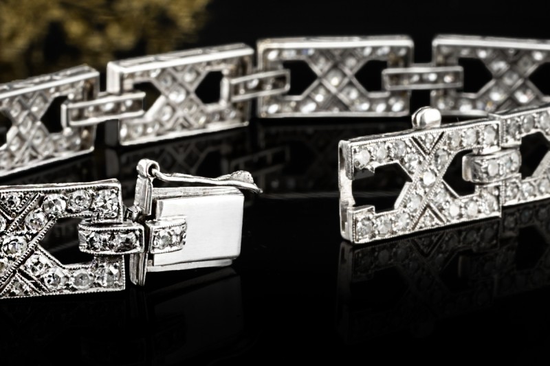 Art Déco Armband Rechteckiges Kreuz Design mit Diamanten 750er Weißgold 