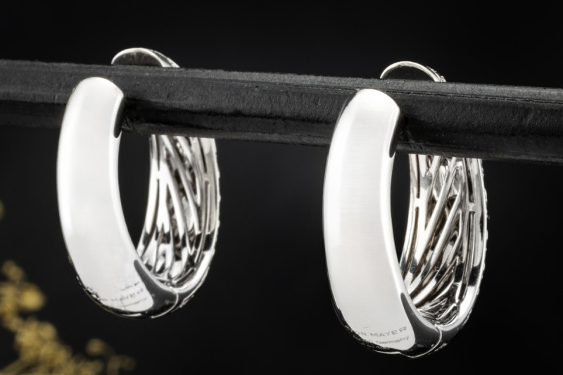 Victor Mayer Ohrringe Klappcreolen rund mit Diamanten in 750er Weißgold 