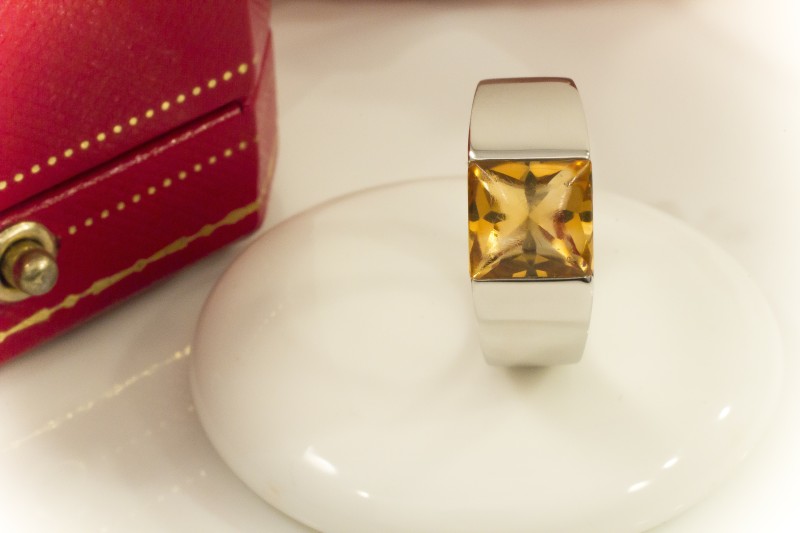 Cartier 1997 Tank Ring mit Citrin Große Ausführung in 750er Weißgold OVP 