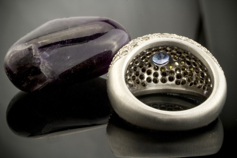 Hans Dieter Krieger Ring 950er Platin mattiert mit gelben Diamanten und Saphir 