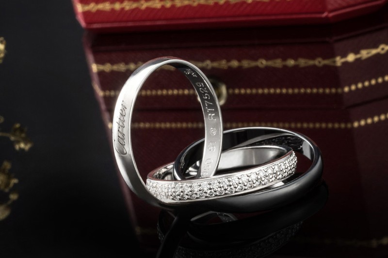 Cartier Trinity Ring mit Diamanten Klassisch in Weißgold Keramik Platin 