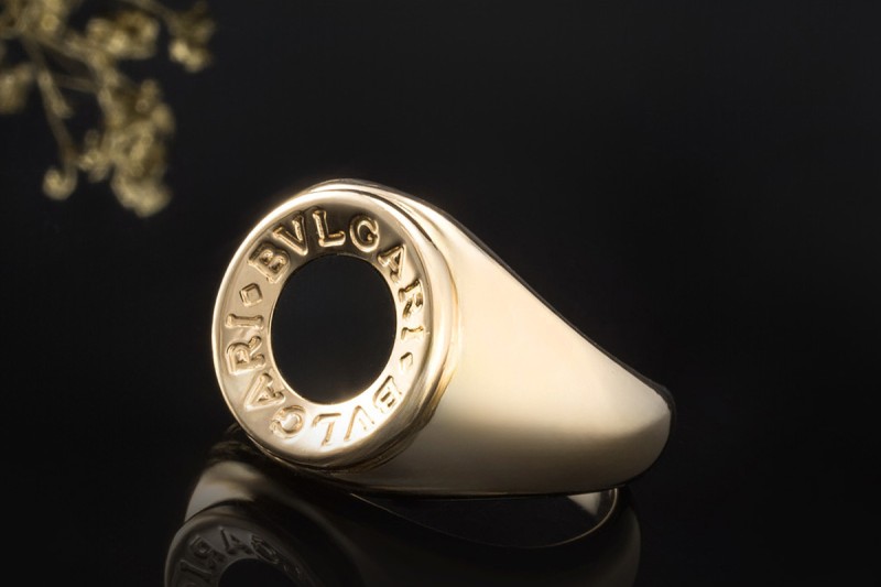 BVLGARI Ring mit Onyx Schwarz in Siegelring Massiv 750er Gelbgold Unisex 