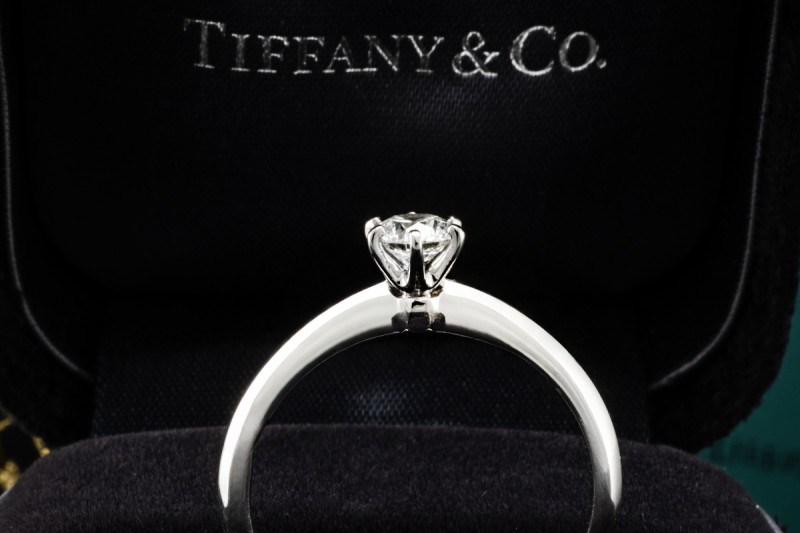 Tiffany & Co Solitär Ring Setting mit Diamant 0,38 Ct in Platin Full Set 