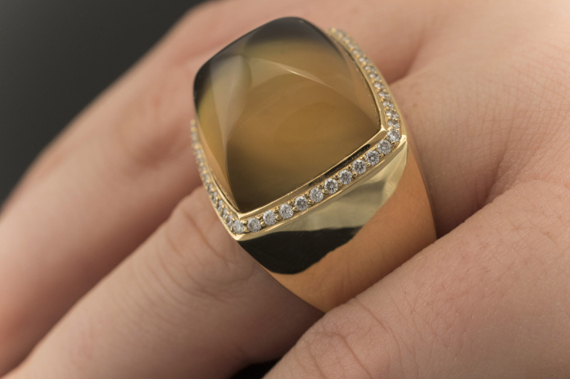 Cocktail Ring mit großem Citrin und Brillanten in 750er Gelbgold LP EUR 6.500,- 