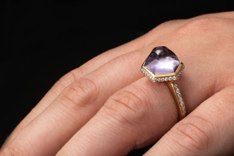 Amethyst Ring sechseckig gefasst mit Brillanten in 750er Rotgold LP 3800 