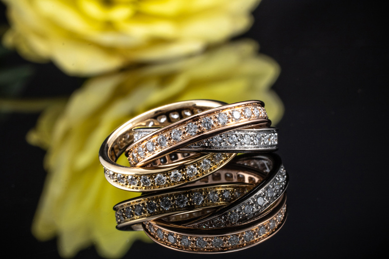 Trinity de Cartier Ring mit Brillanten rundum in Gold 750 Tricolor Gr 46 