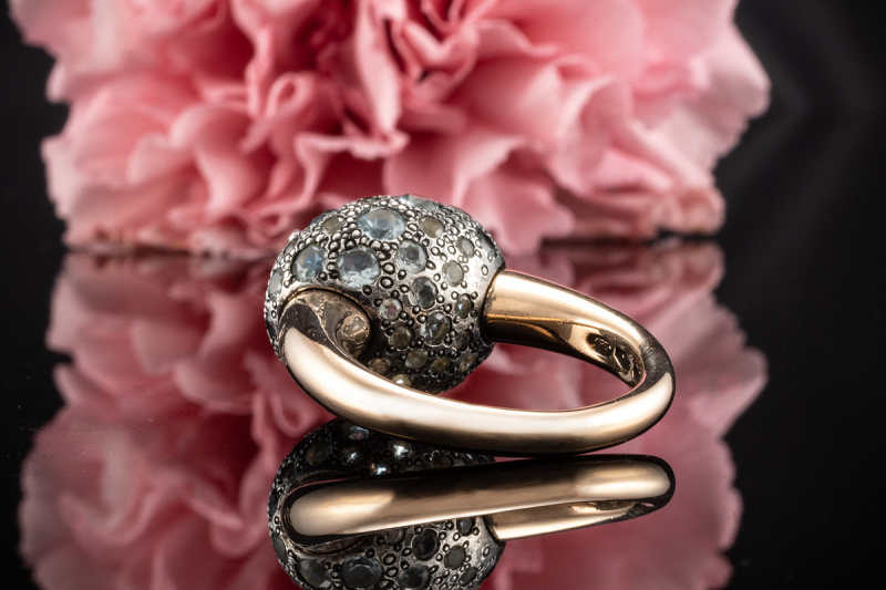 Pomellato Ring Tabou mit blauem Topas 750er Rosegold Rotgold mit Silber 