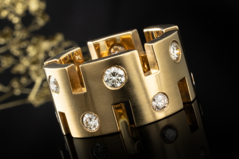 Massiver Ring Cut Outs Diamanten Handgefertigt Massiv in 585er Gelbgold 
