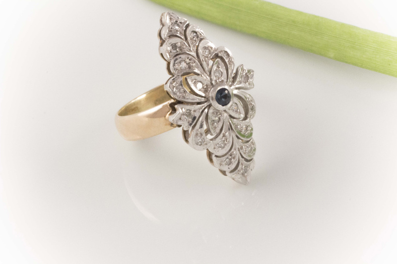 ANTIK Ring mit Diamanten und einem SAPHIR 585 Weißgold & Gold  