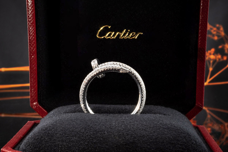 Juste un clou full diamond outlet