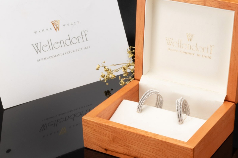 Wellendorff Ohrringe Creolen Sonnenglanz Diamanten Weißgold 750 Full Set 