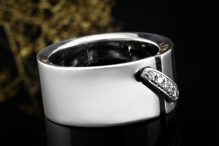 Chaumet Paris Ring Breiter Spannring mit Diamanten Massiv Weißgold 750 
