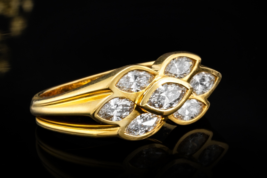 Stilvoller Ring Diamanten im Navette und Tropfenschliff in Gelbgold 750 