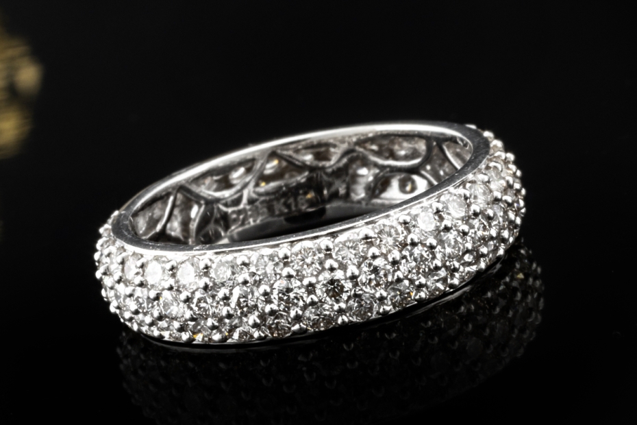 Memoire Ring Bandring mit Diamanten Goldschmiedearbeit in 750er Weißgold 