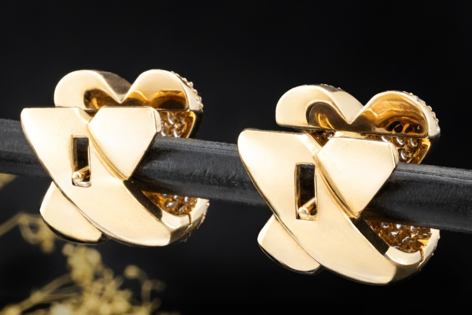 Creolen Ohrstecker im Kreuzdesign mit Diamanten in 750er Gelbgold 