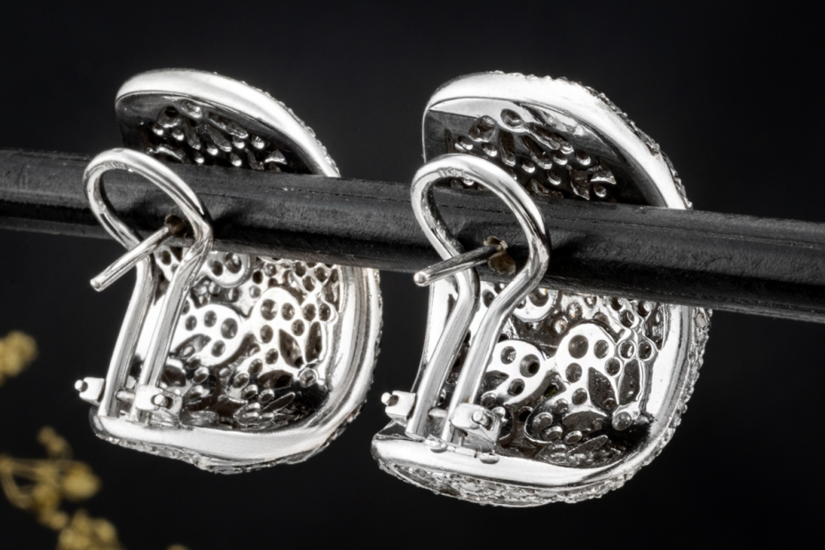 Ohrstecker Creolen Flowers Blumen Diamanten Schwarz Weiß in Weißgold 750 