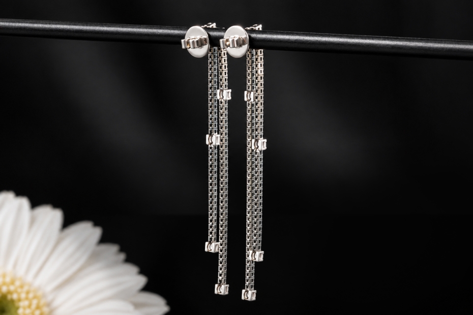 Black & White Lange Ohrringe mit Diamanten Schwarz Weiß in Weißgold 750 