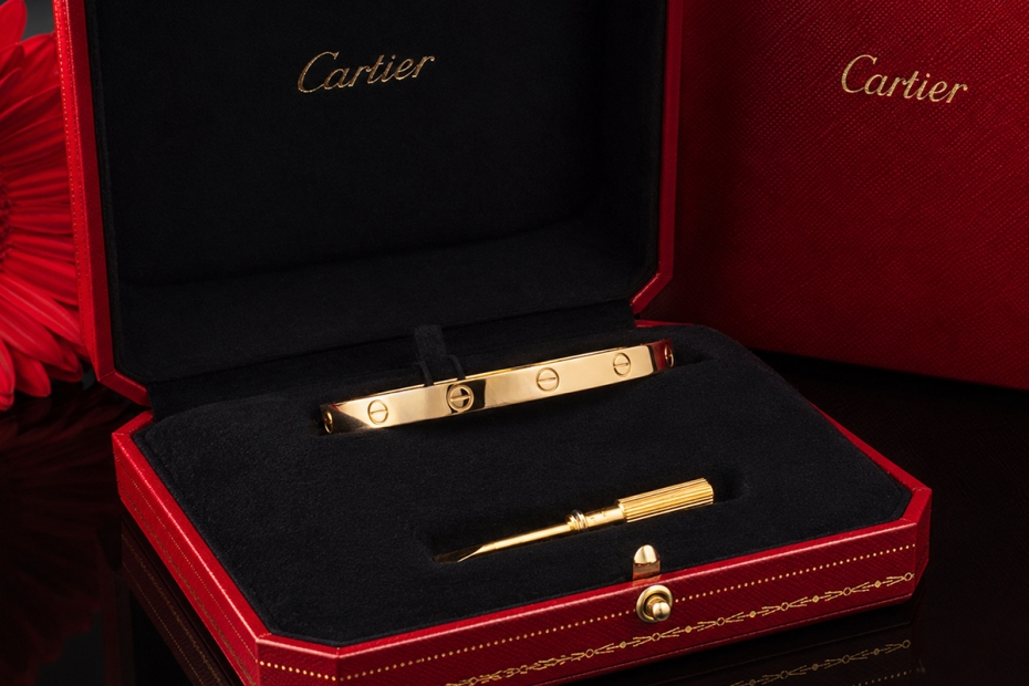 Cartier Love Armreif Armband Neues Modell in Gelbgold 750 Gr 18 Full Set 