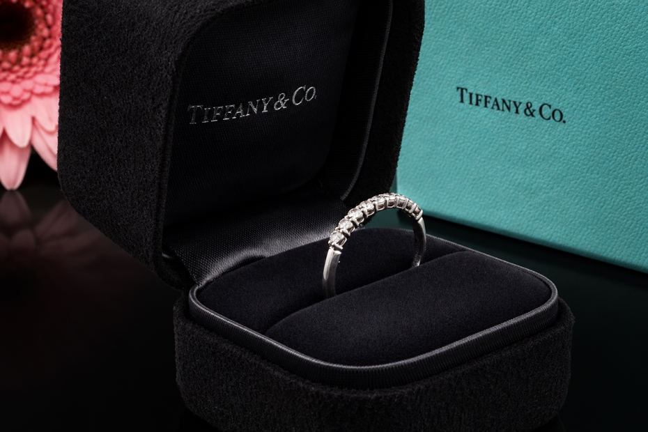 Tiffany & Co Forever Halbmemoire Ring mit 9 Diamanten in 950er Platin 55 