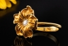 Carrera y Carrera Ring Emperatriz Medium Blume mit Diamant Gelbgold 750 