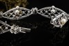 Antikes Armband Diamanten Perlen Blütenmotive detailverliebt in Platin 
