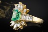 Ring im Sunburst Design Smaragd und Diamanten in Gelbgold 750 Handarbeit 