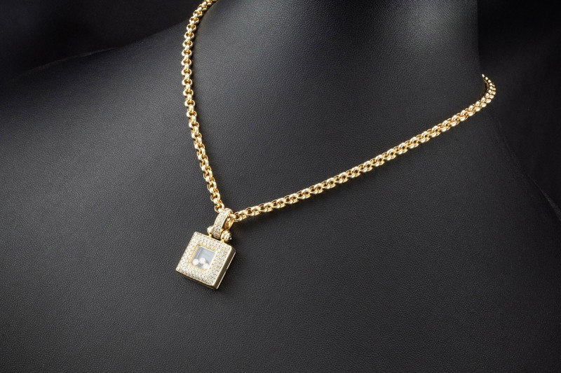 Chopard Collier Happy Diamonds eckig mit Diamanten Saphir 750er Gelbgold 