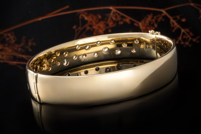 Armreif Armband mit Diamanten 60 Gramm 750er Gelbgold Goldschmiedearbeit 